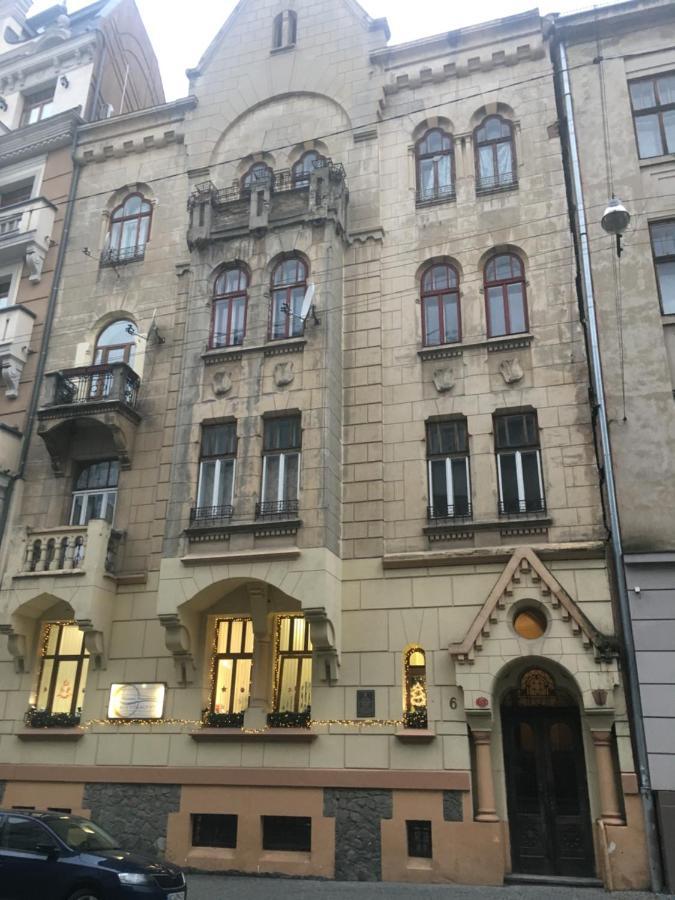 Lviv'S Prospekt Shevchenka Apartments Bagian luar foto